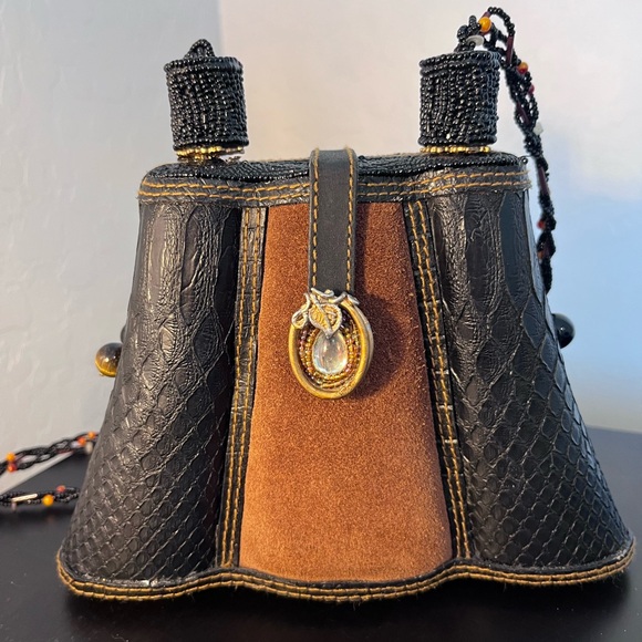 On Safari with Mary Frances Crossbody - Picture 4 of 8